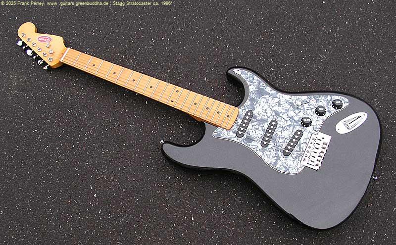 quite a personal collection of strange guitars....-English version